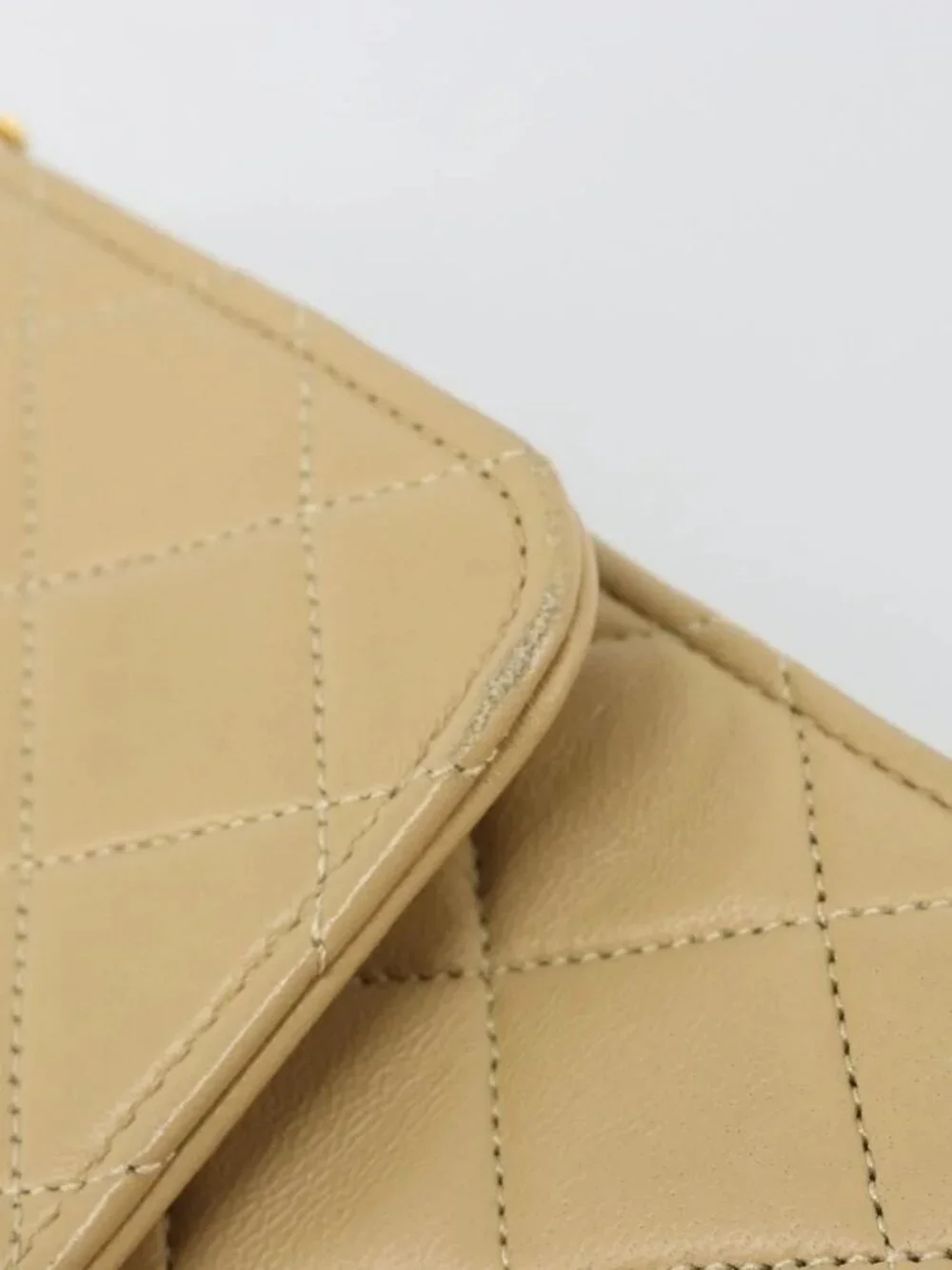 CHANEL Matelasse Chain Shoulder Bag Lamb Skin Beige Gold CC Auth 187257